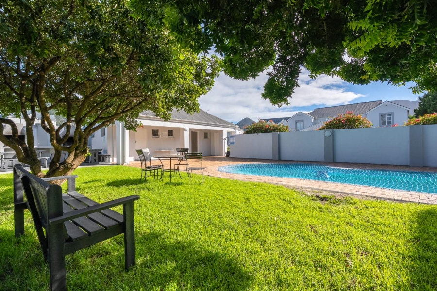 1 Bedroom Property for Sale in Beach Estate Western Cape